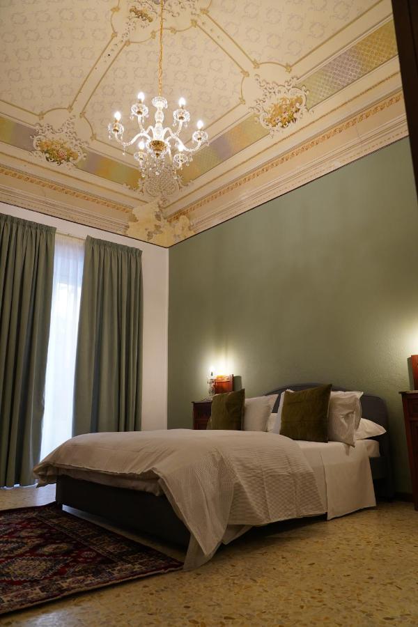 Ds Apartment คาตาเนีย ภายนอก รูปภาพ